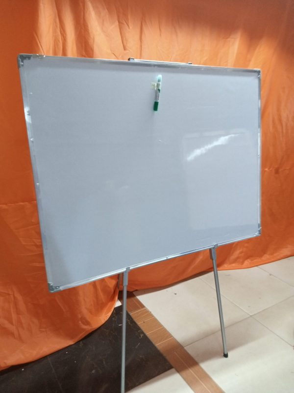 Heavy Duty Tripod Stand - Image 6