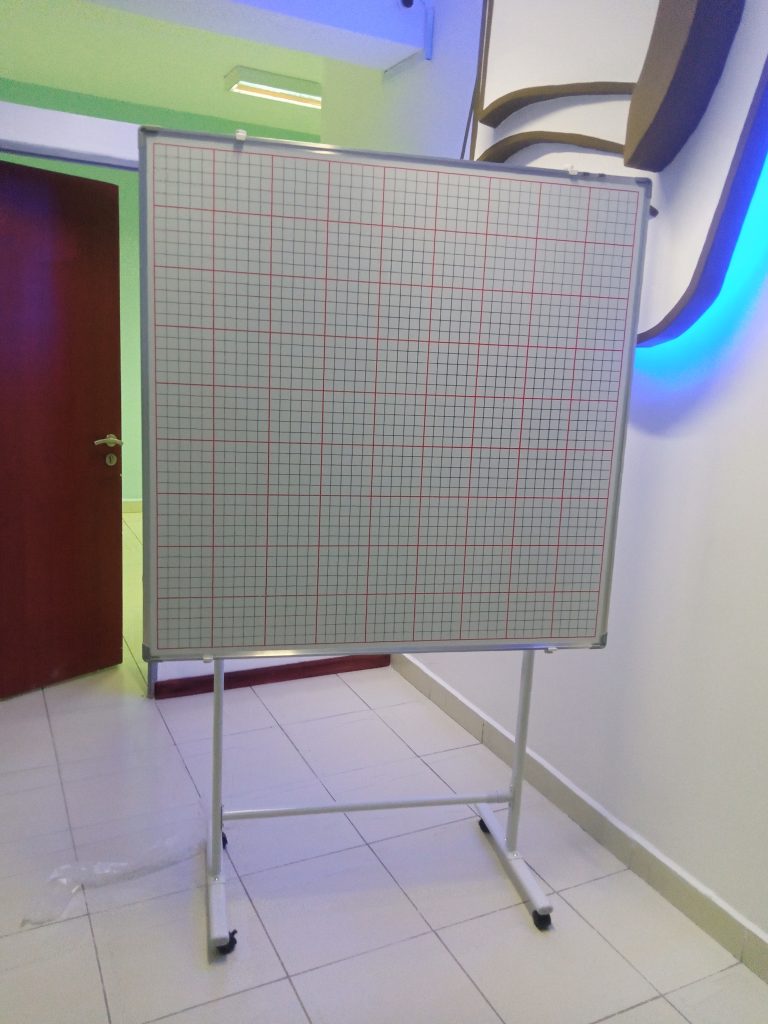 Portable High-Quality Grid Board 120cm x 120cm (4ft x 4ft)