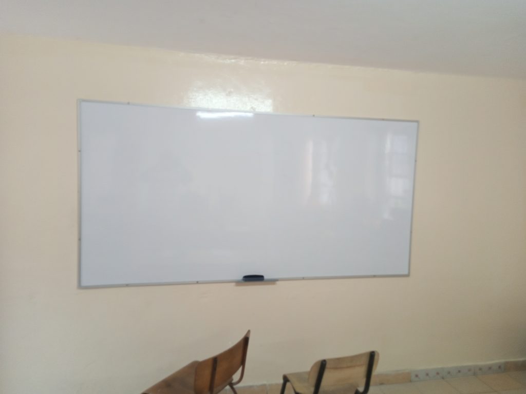 Heavy Duty Non-magnetic White Board [20 pieces]Wholesale 240cm x 120cm (8ft x 4ft)