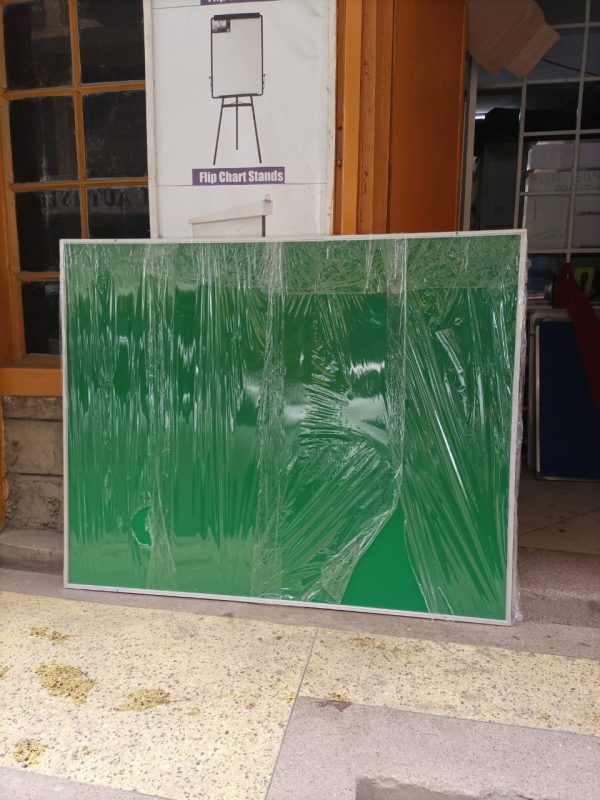 Heavy Duty Notice Board 120cm x 90cm (4ft x 3ft) - Image 4