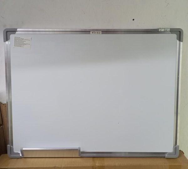 Magnetic White Boards 60cm x 45cm (2ft x 1.5ft) - Image 8