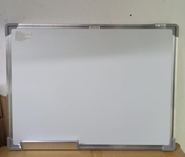 Magnetic White Boards 60cm x 45cm (2ft x 1.5ft) - Image 4