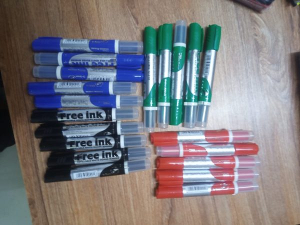 Free Ink Erasable White Board Markers (Blue / Black / Red / Green) - Image 21