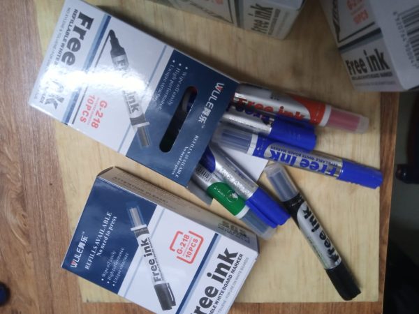 Free Ink Erasable White Board Markers (Blue / Black / Red / Green) - Image 10