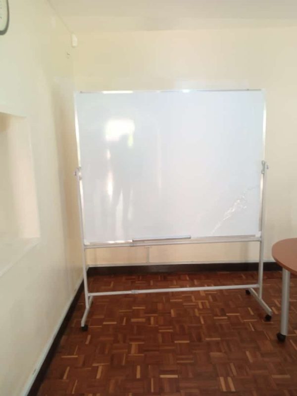 Portable Single-sided White Board 150cm x 120cm (5ft x 4ft) - Image 7