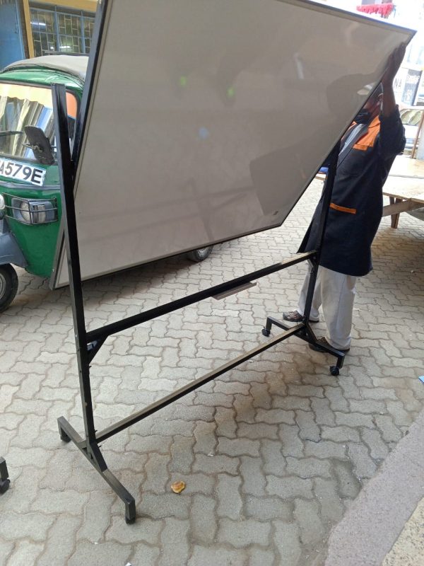 Heavy Duty Free Standing Durable White Board 150cm x 120cm (5ft x 4ft) - Image 4