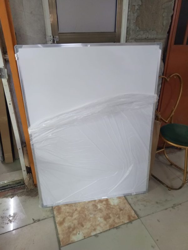 Imported White Board 1.2m x 0.9m-Magnetic - Image 2