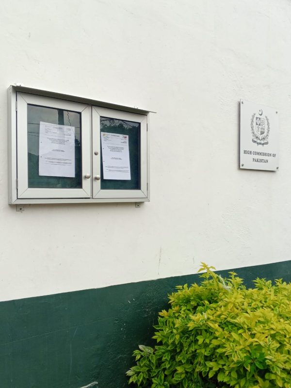 Glass Sliding Noticeboard 90cm x 60cm with Open Doors Design - Image 3