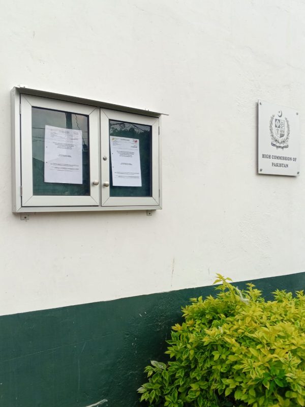 Glass Sliding Noticeboard 90cm x 60cm with Open Doors Design - Image 4