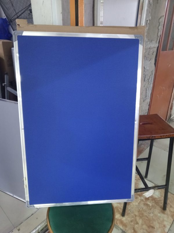 Imported Noticeboard 900mm x 600mm (3ft x 2ft) - Image 2